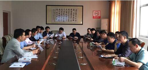 伟德国际1946官方网招生宣传工作组与枞阳中学校领导及高三年级班主任开展座谈